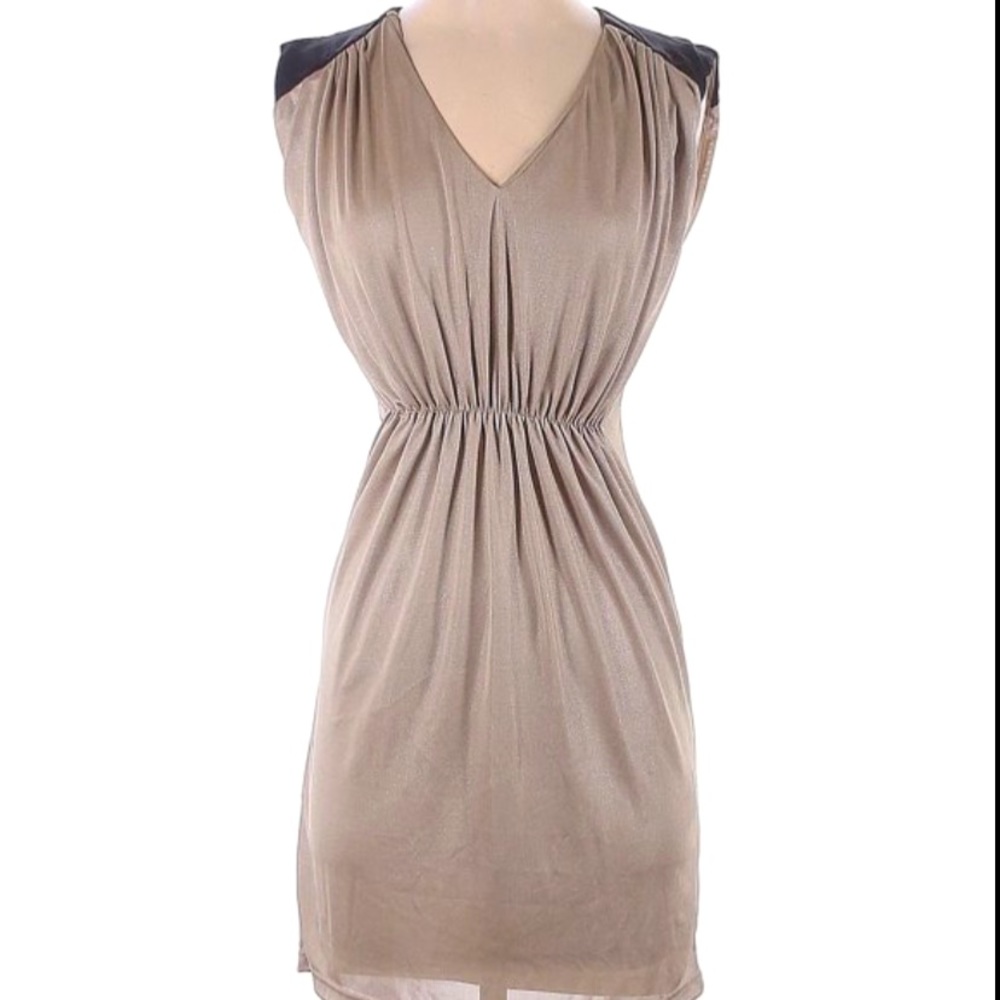 ✨4 for $25✨ Kardashian Kollection Dress
